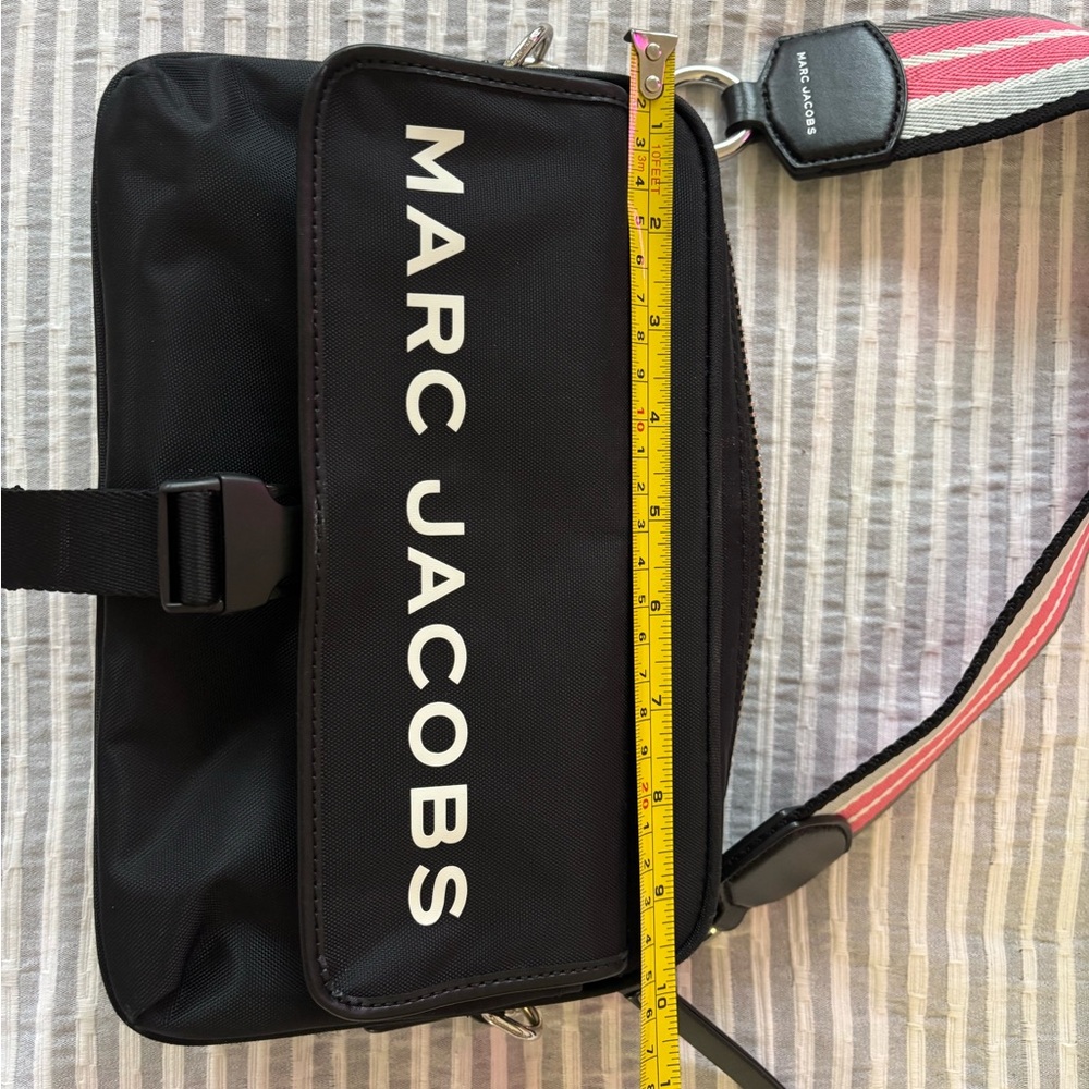 Marc Jacobs Black Crossbody Bag (Authentic) - Picture 9 of 9